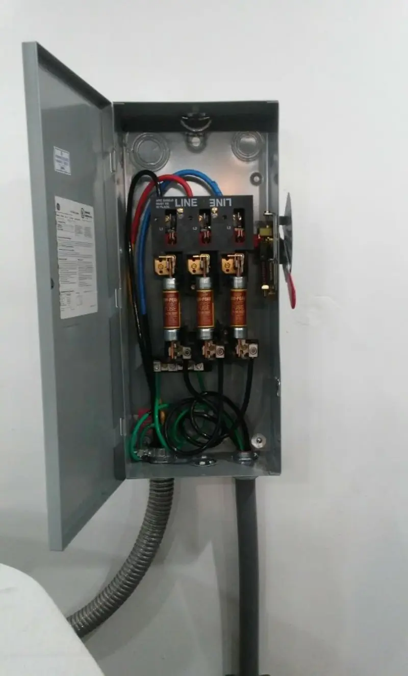 Three-phase disconnect switch installed for Smoke Detector Installation in Standish